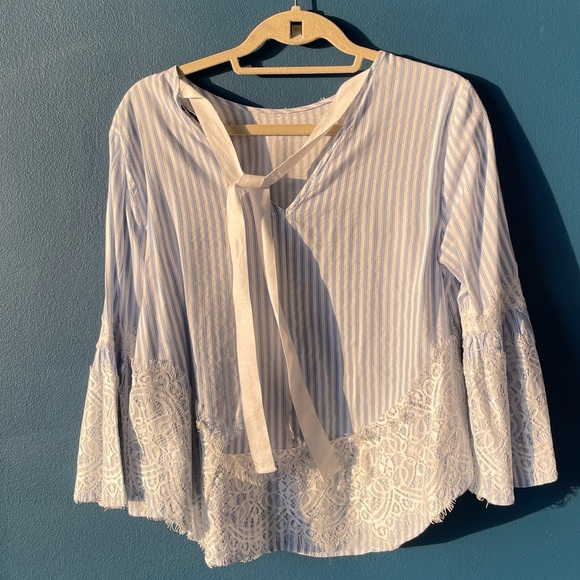 Long sleeve stripped lace top - Picture 4 of 8